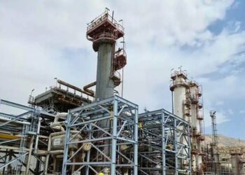 پیشرفت تعمیرات سومین واحد شیرین‌سازی گاز فجر جم