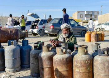 فرماندار بندرعباس نگران کمبود کپسول گاز!