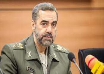 وزیر دفاع به سرقت نفت ایران و تخلیه آن توسط آمریکا واکنش نشان داد