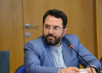 به حداقل رساندن خام‌فروشی؛ راهبرد صنعت پتروشیمی با آغاز به‌کار دولت مردمی