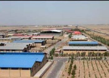 ایجاد قطب پتروشیمی در شهرک صنعتی میناب