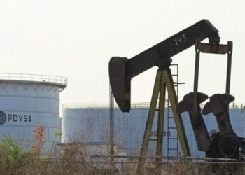 صادرات نفت ونزوئلا کاهش ۳۸ درصدی را تجربه کرد