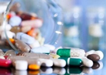 تولید ۷۲ درصد مواد دارویی در ایران با تکمیل زنجیره ارزش محصولات پتروشیمی