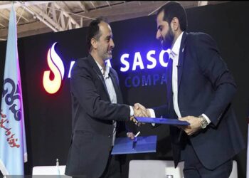 مدیریت مرکز اسناد صنعت نفت و پلیمر آریاساسول تفاهم‌نامه همکاری امضا کردند