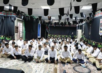 نشست مدیرعامل با کارکنان شرکت توسعه پلیمر پادجم