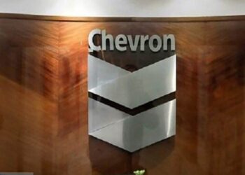 کارگران تاسیسات گاز شورون اعتصا کردند