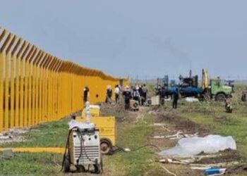 ساخت و ساز در میانکاله ادامه دارد