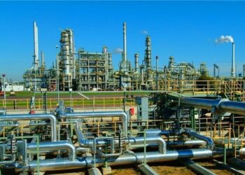 رشد ۴۰۰ درصدی زیان پتروشیمی آبادان