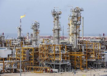 تعمیرات اساسی ۱۳ پالایشگاه گاز در منطقه پارس جنوبی