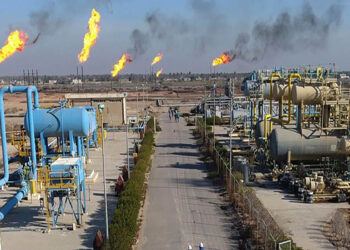 صنعت نفت خوزستان با کمبود بومی‌ گزینی رو به رو است