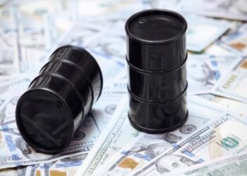 بانک استاندارد چارترد: احتمال بهبود قیمت نفت