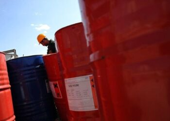 تولید مشترک چاه‌های نفت ایران به روزی هزار و ۵۵۰ بشکه می رسد