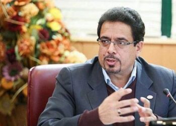 قیمت بنزین به هیچ وجه نباید تغییر کند