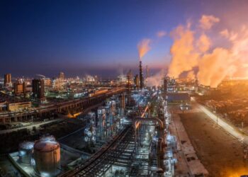 پتروشیمی مارون جایزه برترین شرکت در حوزه ی مسئولیت اجتماعی را دریافت کرد