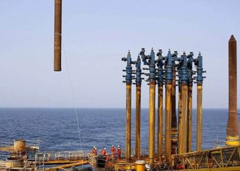 مصر در پی حفاری ۱۱۰ چاه نفت