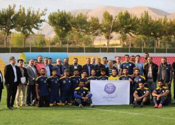 تیم فوتبال کارگری پتروشیمی شازند قهرمان شد