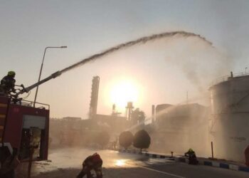 حضور موفق تیم HSE نفت فلات قاره ایران در رزمایش حمله به پتروشیمی خارگ