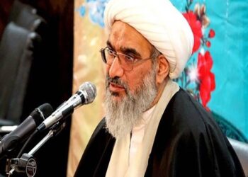 امام جمعه بوشهر: برای گازکشی منازل به مردم وام دهید