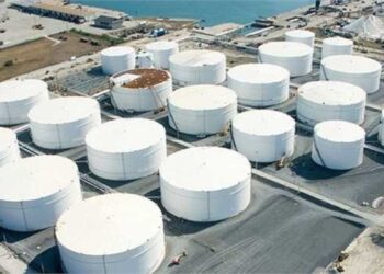 آمریکا برای ذخایر استراتژیک خود نفت می خرد