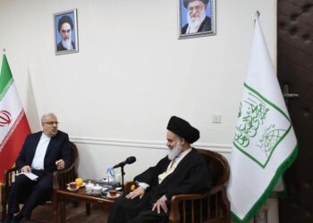 رئیس جامعه مدرسان حوزه علمیه قم: پالایشگاه فراسرزمینی ابتکاری برای مقابله با دشمنان