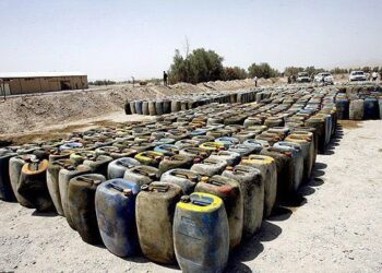 ۸۵ هزار و ۵۶۰ لیتر سوخت قاچاق در قصرشیرین کشف شد