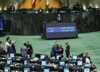 تامین مالی طرح‌های نفتی به کمیسیون تلفیق ارجاع شد