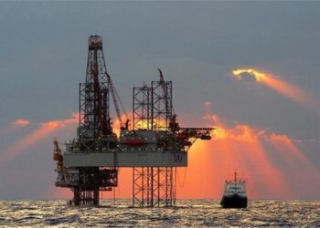 تولید نفت آمریکا به دلیل نشت خط لوله در خلیج مکزیک متوقف شد