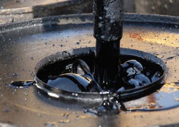 قیمت نفت سنگین ایران پس از ۳ ماه کاهش یافت