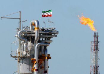فروش پتروشیمی پارس در سطح سال قبل ماند