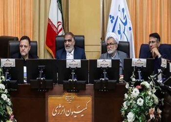 ابعاد اختلال سامانه پمپ‌های بنزین در کمیسیون انرژی بررسی شد