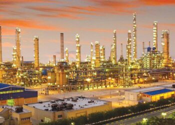 وضعیت پتروشیمی هگمتانه باید مشخص شود