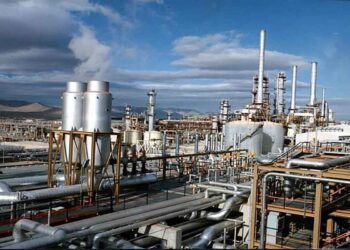 صادرات ۱۳.۷ میلیارد دلار ی محصولات پتروشیمی از بوشهر