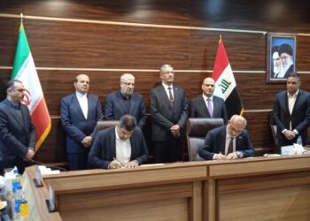 تفاهمنامه همکاری در نفت، گاز، پالایش و پتروشیمی میان ایران و عراق امضا شد