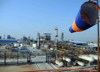 مجمع عمومی سالیانه پتروشیمی تخت جمشید با حضور سهامداران برگزار شد