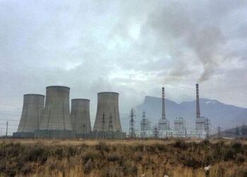 استهلاک نیروگاه شازند با مصرف مازوت