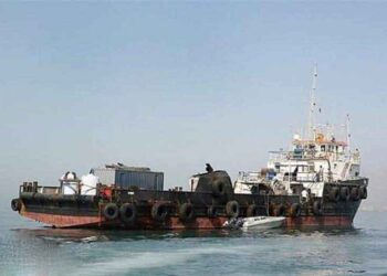 توقیف شناور فعال در امر قاچاق سوخت در بندرلنگه