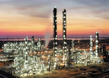 راه‌آهن و پتروشیمی اردبیل به زودی افتتاح خواهد شد