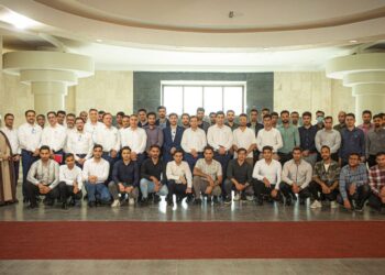 آیین معارفه پذیرفته‌شدگان آزمون کارآموزی شرکت پلیمر آریاساسول برگزار شد