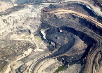 سرنوشت۲.۴میلیارد بشکه نفت لرستان چه می‌شود؟