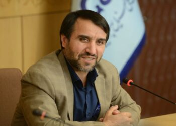 تکمیل زنجیره ارزش برای جهش تولید در صنعت پتروشیمی الزامی است