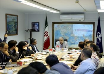 نخستین نشست کارگروه راهبری به‌کارگیری هوش مصنوعی در صنعت نفت برگزار شد