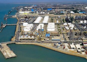 عملکرد خیره کننده پتروشیمی بندرامام در سال ۱۴۰۲