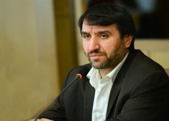 جمع‌آوری یک میلیارد و ۴۰۰ میلیون فوت‌مکعبی گازهای همراه به همت صنایع پتروشیمی