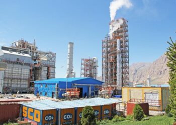 افزایش سودآوری صنایع با اجرای واحد بازیافت گاز دی‌اکسید کربن ایرانی