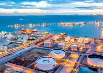 افزایش وابستگی قاره‌سبز به واردات نفت‌خام