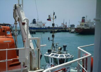 کاهش 38 درصدی صادرات نفت در ونزوئلا