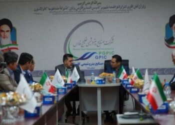 حمایت از نیروی انسانی اولویت صنایع پتروشیمی خلیج‌فارس