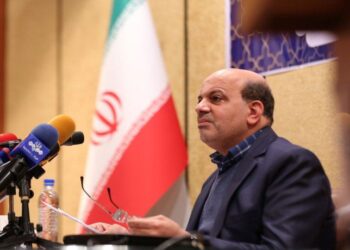 هر میدان نفتی و گازی در حوزه سرزمین ایران را توسعه می‌دهیم