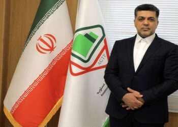 حمایت بی‌دریغ مدیرعامل هلدینگ خلیج فارس از پتروشیمی گلستان