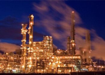 طلب‌ وصول نشده پتروشیمی‌ها از دولت